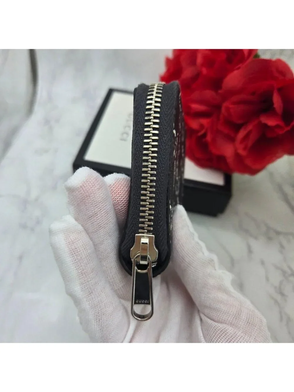 Gucci Coin Purse Wallet GG Shadow